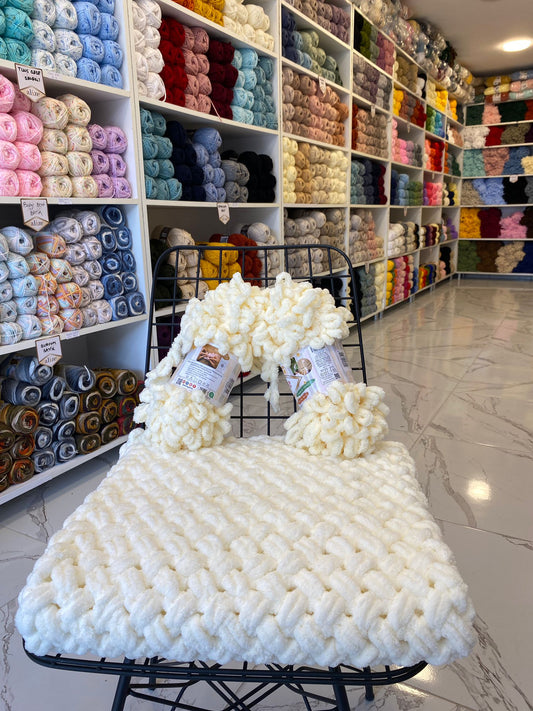 💗 İlk Dokunuş Battaniyesi – Sevgiyle Örülmüş Yumuşacık Hatıra