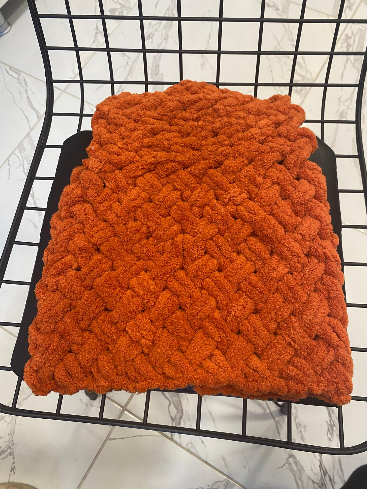 🧵 “İlk Adım Yeleği – Sevgiyle Büyüsün Diye”